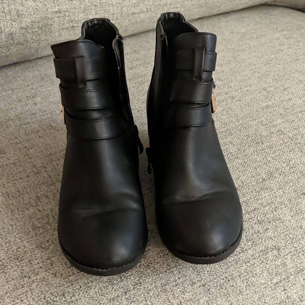 Ankle boots